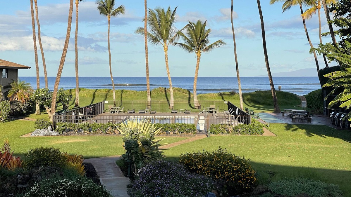 Kihei Condo | Waiohuli Beach Hale #C-211 Oceanfront Ocean View 2Bd/2Ba Full A/C, Sleeps 6