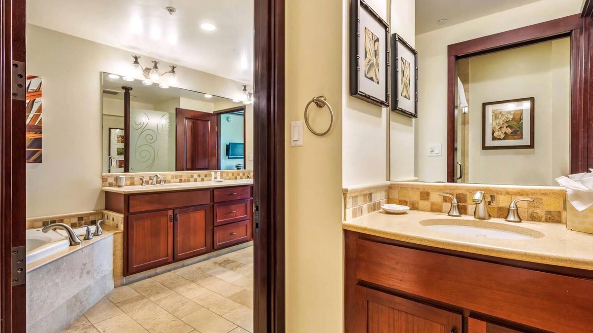 Wailua Condo | Waipouli Beach Resort G202 Oceanfront 2 BD 3 BA