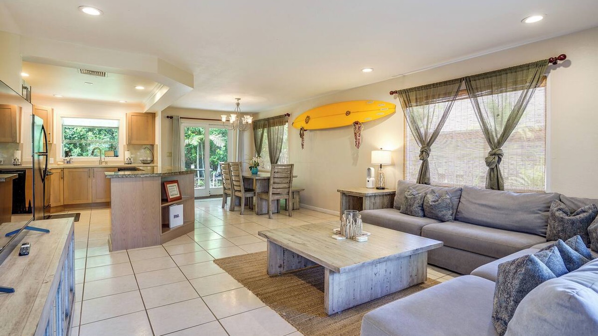 Pupukea House | Walk to Sunset Beach! Extended Escape w/Patio