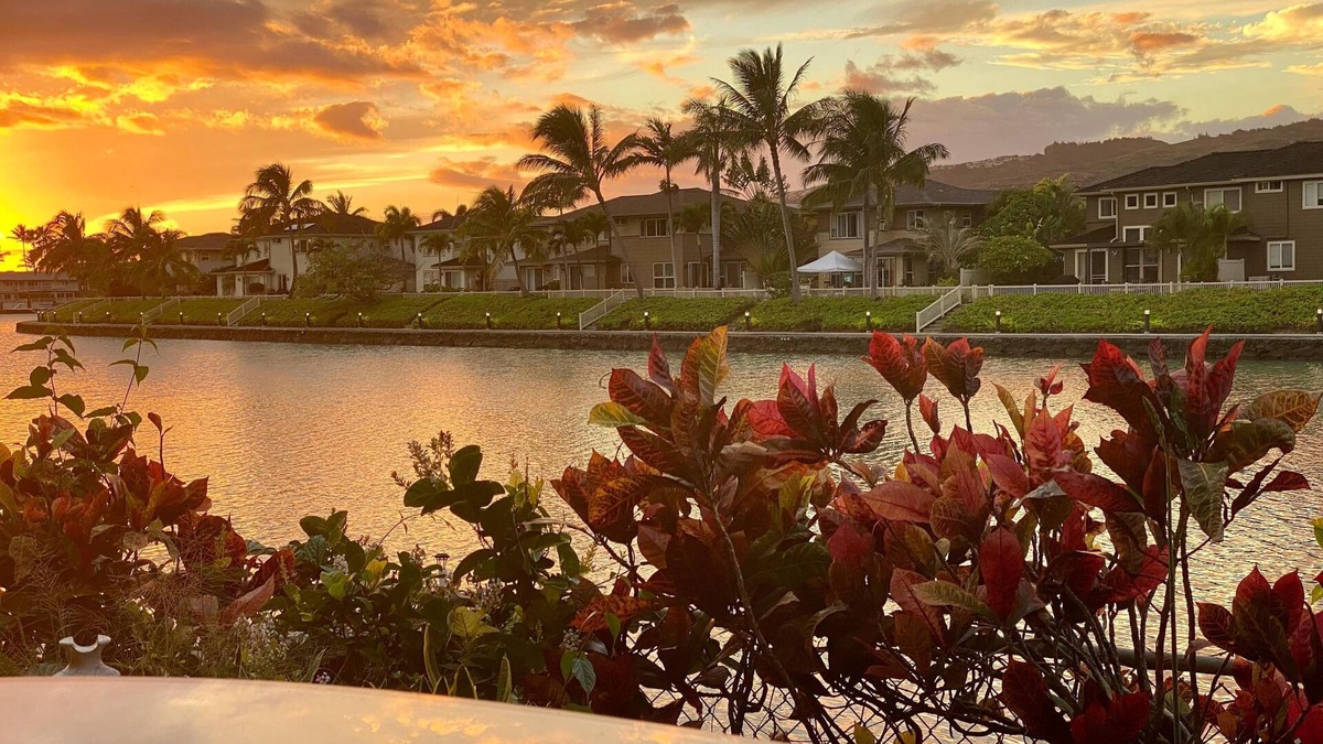 Hawaii Kai House | Waterfront 3-bedroom townhome, 6 month min Oahu