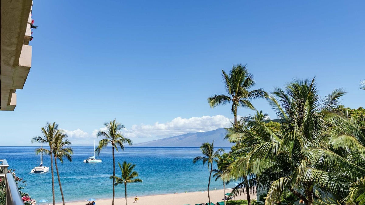 Kaanapali Condo | Whaler 518 Oceanview Studio Condo Condo by RedAwning