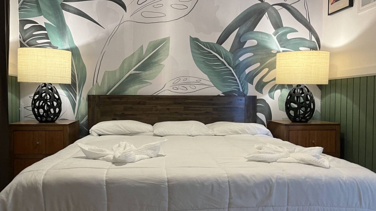 Hilo Hotel | Wild Ginger Hotel