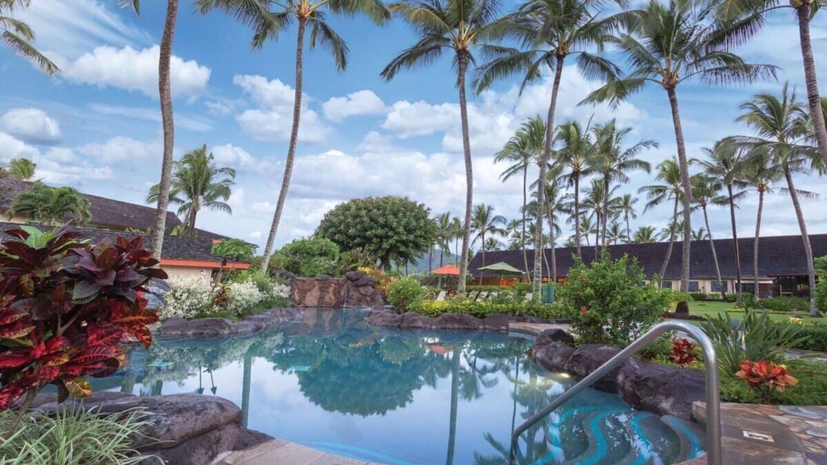 Wailua Condo | Wyndham Kauai Beachboy Resort | 1BR/1BA King Suite