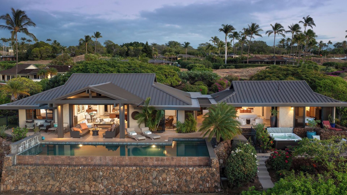 Kamuela House | ❤️ Xmas/NY Avail - EPIC Location, SPECTACULAR Sunset, Ocean Views-Infinity Pool