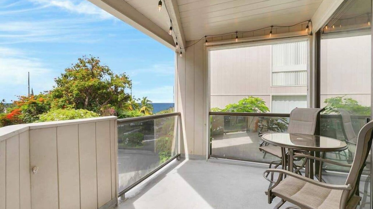 Historic Kailua Village Apartment | Your Kailua-Kona Ocean-View Home Away from Home