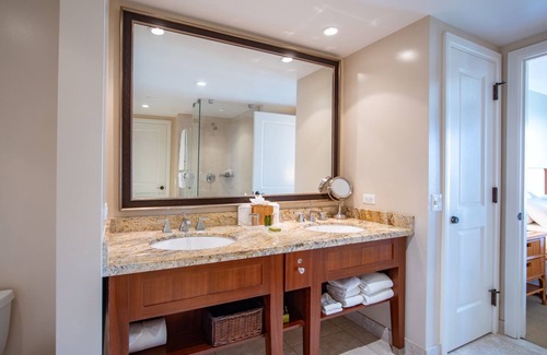 Honokowai Hotel | 1 Bedroom Partial Ocean View at Honua Kai Resort & Spa, Outdoor Pool near Beach