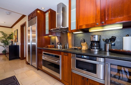 Ko Olina Condo | 1 NIGHT COMPLIMENTARY PROMO! OCEAN VIEWS-BEACH TOWER-CORNER VILLA