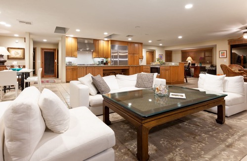 Kamuela House | 15% OFF Sep 20 - 26 - EPIC Sunset-Ocean-Mountain Views-Infinity Pool-Hot Tub