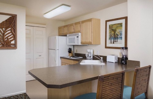 Kihei Condo | 2 BR in a beautiful resort, super clean, great beach, Sleeps 6