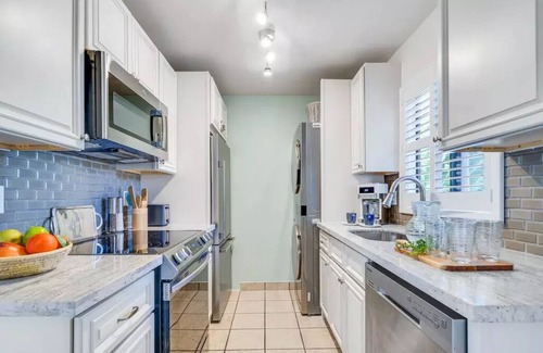 Kihei Condo | 20% Last minute Fall Discount -ocean view top floor Pacific Shores sleeps 6