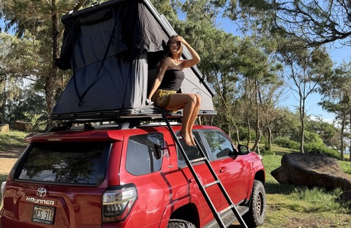 Anahola RV Rental | 2022 Red 4Runner