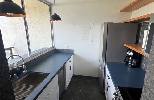 Waikiki Condo | 21FL Studio Condo in the heart of Waikiki with free parking