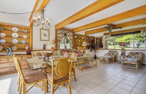 Naalehu House | 3 Bedroom Ocean View Home for 8 - Hale Kamaoa