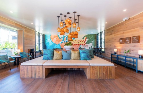 Kahului Hotel | 3 Family Friendly Units | Outdoor Pool | Ocean View | Onsite Parking | Shuttle