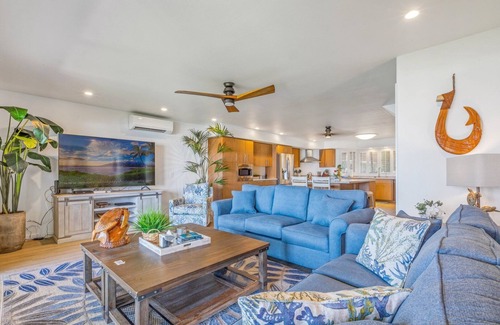 Downtown Lahaina House | 3BD Oceanfront Townhome, Lanai, Lawn & Sunset Views - Puamana 254-2
