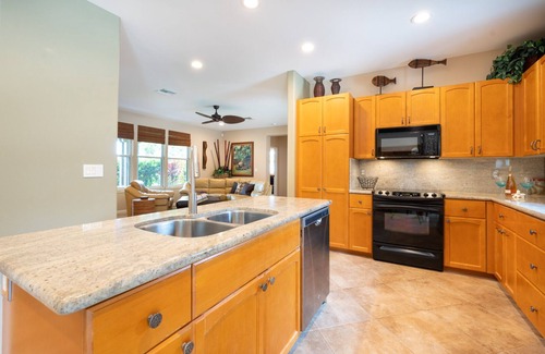 Kailua-Kona House | 5★Resort like paradise, heated pool, ocean views, AC, peaceful gated community.