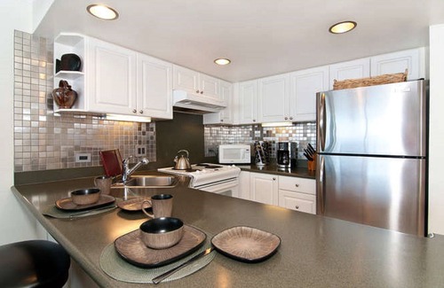 Waikiki Condo | Absolutely Oceanfront - Amazing view- Full Kitchen- full disability access.
