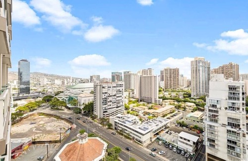 Ala Moana Condo | Ala Moana Condo w Amazing Views 1122