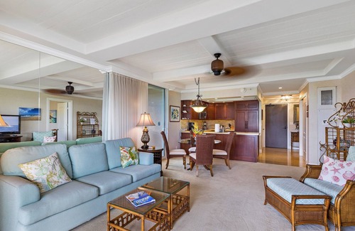 Kaanapali Condo | Amazing Remodeled One-Bedroom Two-Bathroom Ocean Views, Whaler #1074