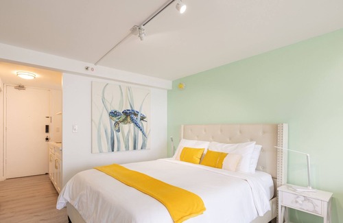 Honolulu Condo | Amazing Studio Unit in the [Center of Waikiki]