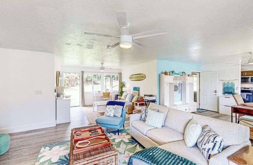 Kapoho House | August Special! Relaxing Dog-Friendly Pahoa Home Near Beaches with Shared Pool