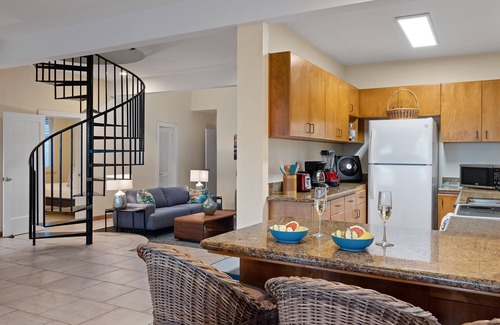 Kalama Tract House | Beach Front Kailua - Special Rates for Select Dates - Book Now Online!