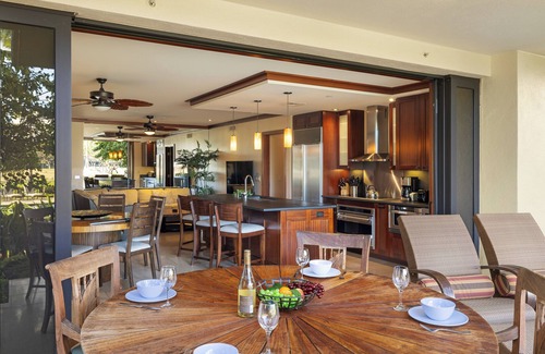 Ko Olina Condo | Beach Villas Ko Olina ~ GROUND FLOOR B107 ~ Beachfront ~ 3 Bedroom/3 full bath
