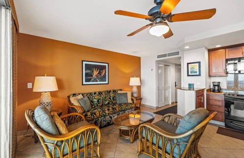 Kihei Condo | Beachfront Kihei Escape with Panoramic Ocean Views - Stunning Sunset Vistas #505
