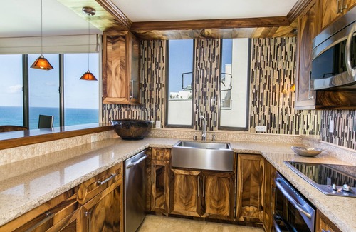 Princeville Condo | Beautiful 2 Br/2Ba, Oceanfront Unit.