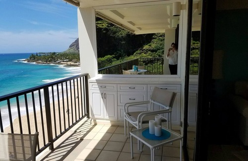 Makaha Condo | Beautiful condo with amazing view, huge wrap around balcony and designer decor!