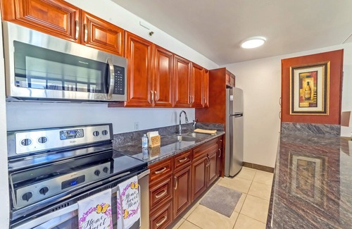 Waikiki Condo | Beautiful Waikiki Banyan 1BR/Free PRKG W/Balcony