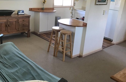 Pupukea House | BEST VALUE AND LOCATION. OPEN MARCH! JUST STEPS 2 SUNSET BEACH/BACKYARDS