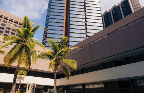 Downtown Honolulu Apartment | Bishop Suites Downtown Honolulu