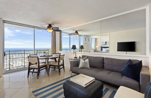 Waikiki Condo | Breathtaking Ocean and Yacht Harbor Views! #1482