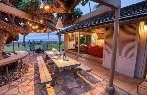 Maili House | Breezy Island Living in Private Beachfront Getaway