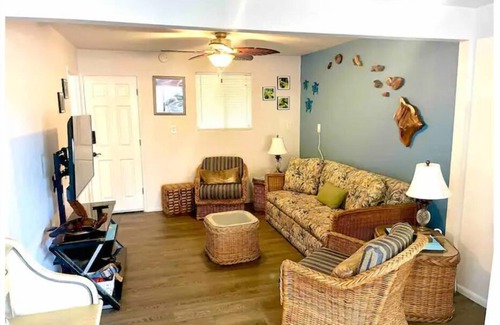 Ocean View Apartment | Chameleon Suite Ocean Views Kitchen Volcano NP