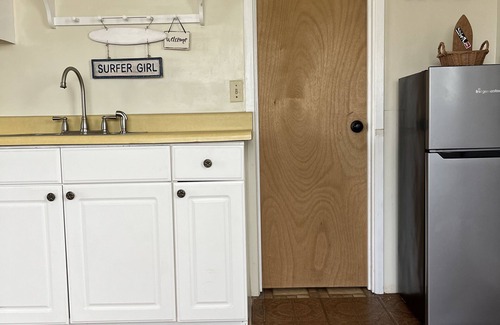 Laie Apartment | Charming 1 bdr in LAIEnPrivate yard and entrance! 5 minute walk to Hukilau beach