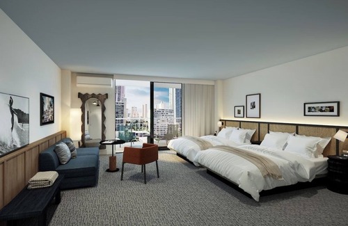 Waikiki Hotel | Chic Retreat in the Heart of Waikiki – Romer House Style, 3 Units