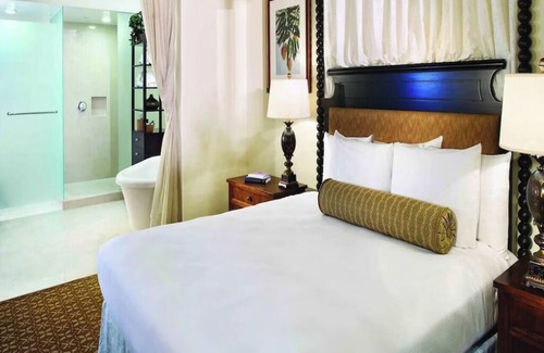 Waikoloa Resort | Christmas at Hilton's Grand Vacation's Kings land in Waikoloa Village, Hawaii