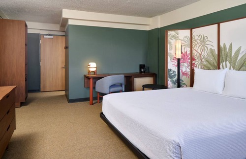 Ala Moana Hotel | City View King, Japanese Garden Views, Poolside Relaxation, Close to Waikiki