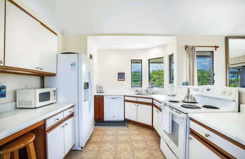 Princeville Villa | Comfortable Kauai Villa with Beach Moments Away