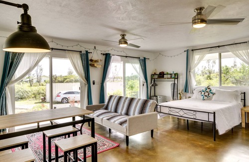 Keaau Apartment | Cozy Keaau Vacation Rental - 1 Mi to Ocean!