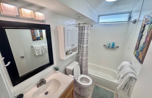 Waikiki Condo | Delightful condo with AC in vibrant Honolulu perfect for your stay