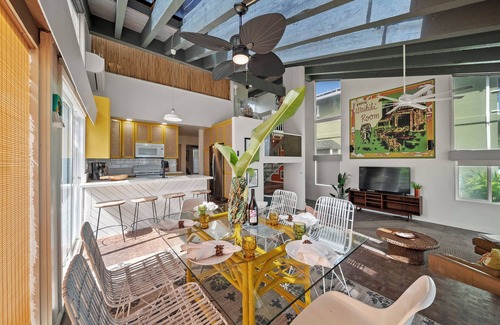 Laie House | Dolphin House by Gather - Oahu North Shore Beachfront Home for Extended Stays