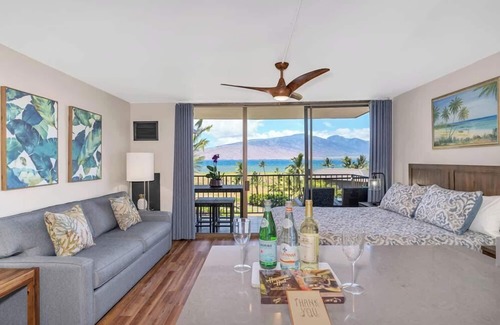 Kihei Condo | Endless & Elegant Vistas