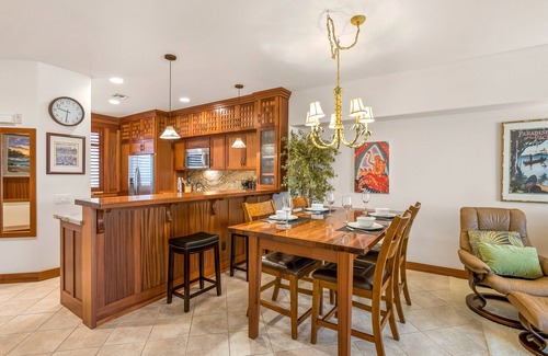 Waikoloa Condo | Experience luxury at Hale Okakopa, a 2-bedroom condo in beautiful Waikoloa.