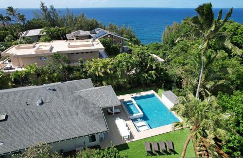 Princeville House | F-71 Queens Bath Point