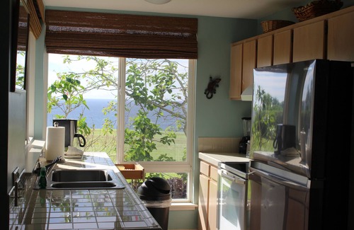 Princeville Condo | Fantastic Oceanfront Condo at the Cliffs Resort. Great amenities & free WiFi.