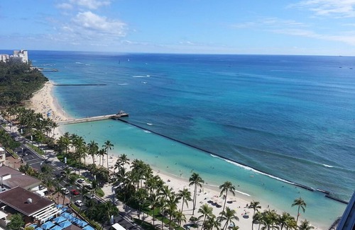 Waikiki Condo | Foster Twr 2504A NEW REMODEL 1 BR/1BA 25th FLOOR Panoramic View Ocean & Mountain