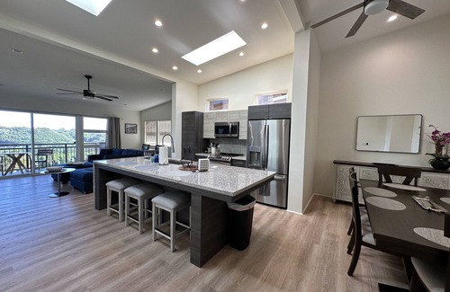 Moanalua House | GOLF CRSE. FRNTG., ALL RMS. W/VIEW, HOME "F", CLEAN-GATED: NR. JBPHH:SAM.GOV.